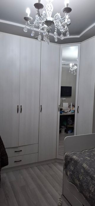 Вместительный шкаф в отличном состоянии