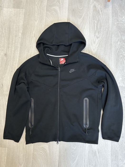 Продам tech fleece черный цвкт