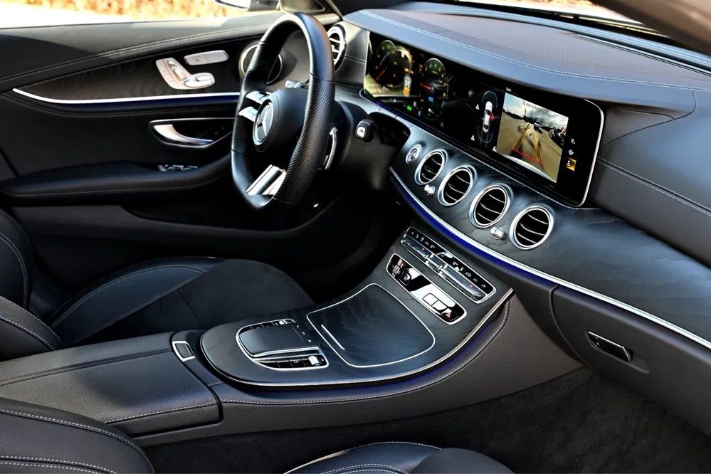 Mercedes E300e plug-in hybrid pachet AMG