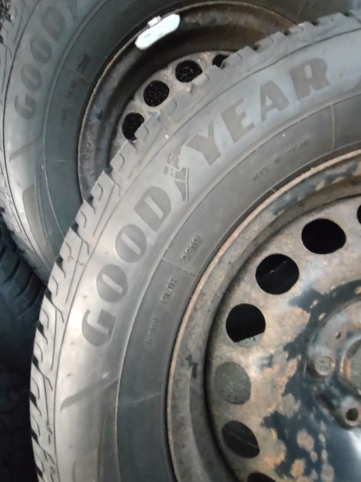 Vând Set Jante 5x112+Cauciucuri 215/65/16 M+S Goodyear Import Germania