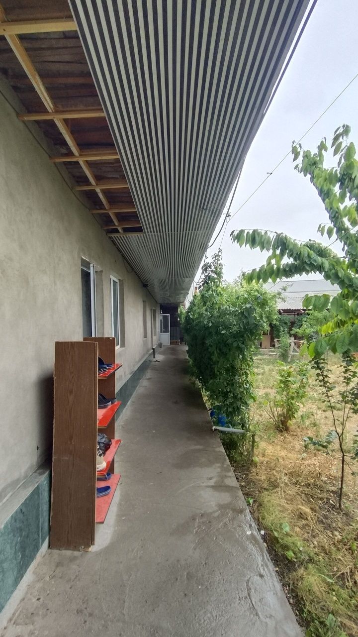 Срочно продаётся участок земля с кадастром 5 сот 3 комната санузел сро