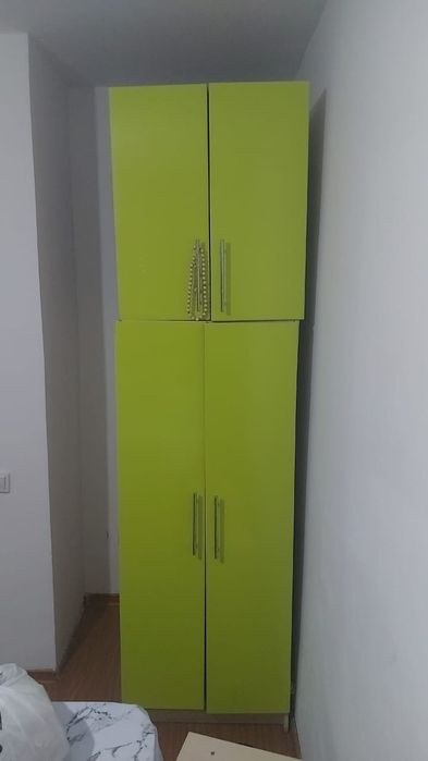 Продам шкаф в харошом состаяни