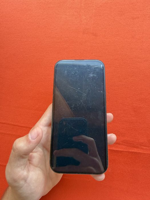 iPhone 15 128GB – Отлично състояние, 83% Battery Health