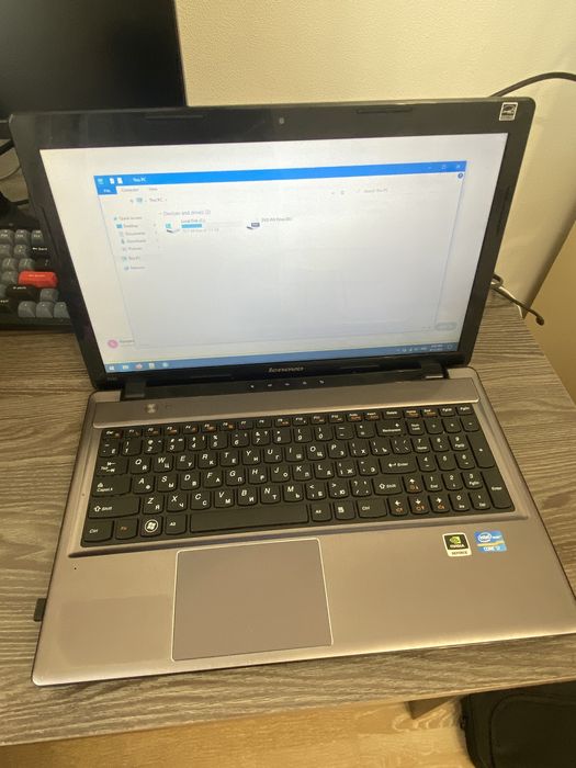 Lenovo Z580, core i7, 8/128Gb SSD
