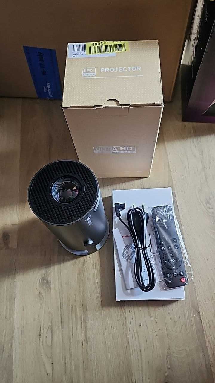 Magcubic 300B Преносим проектор 4K с WiFi 6 и BT 5.0