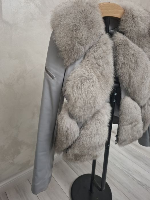 Haina de blana vulpe si piele naturala mărimea S