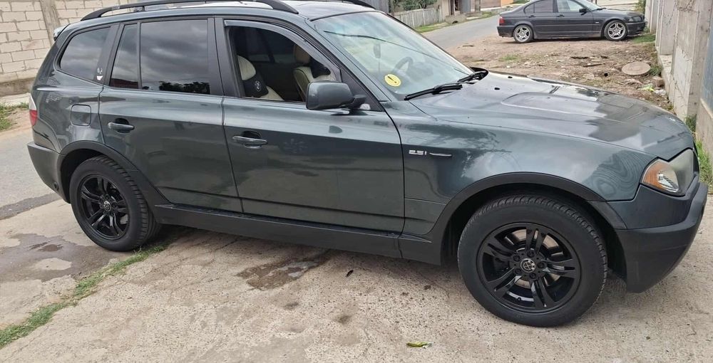 Vand sau Schimb Bmw x3 E83