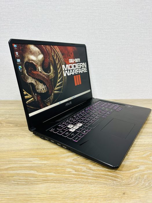 ASUS TUF Ryzen 5-8 Ядер+GTX1650, Большой 17,3 Экран
