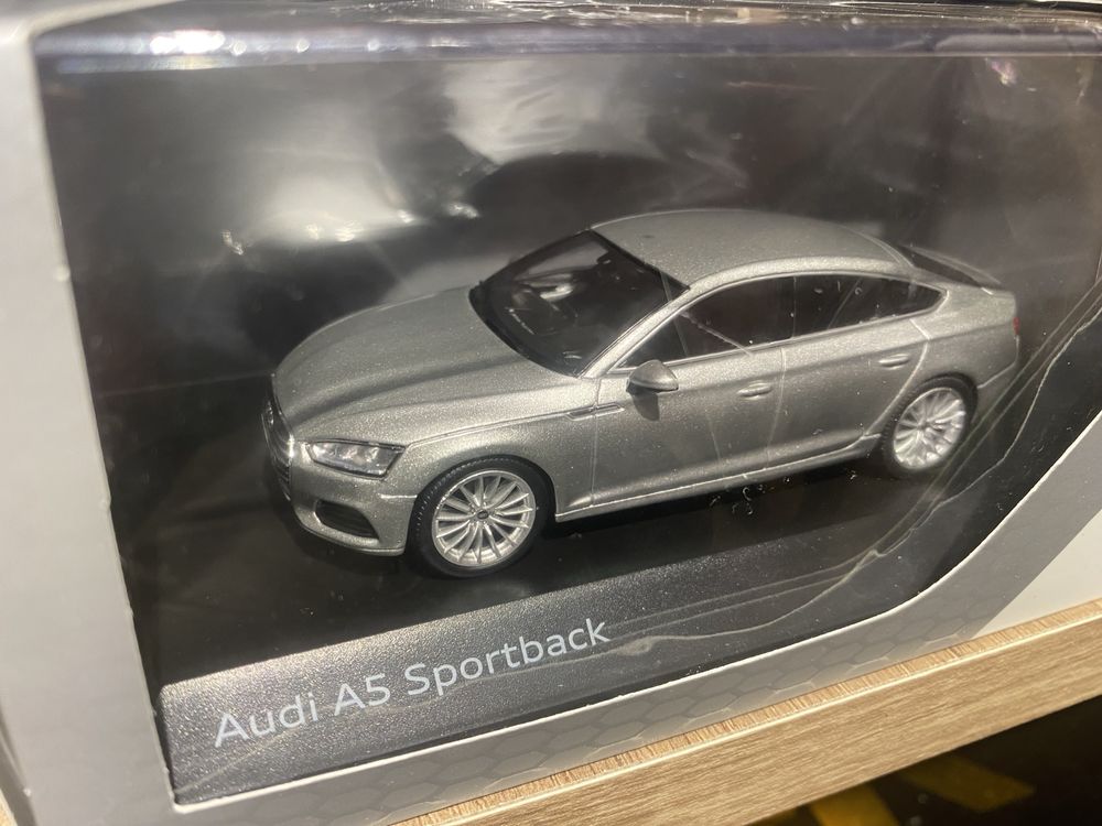 SPARK AUDI A5 Sportback machetă auto scara 1:43 dealer edition
