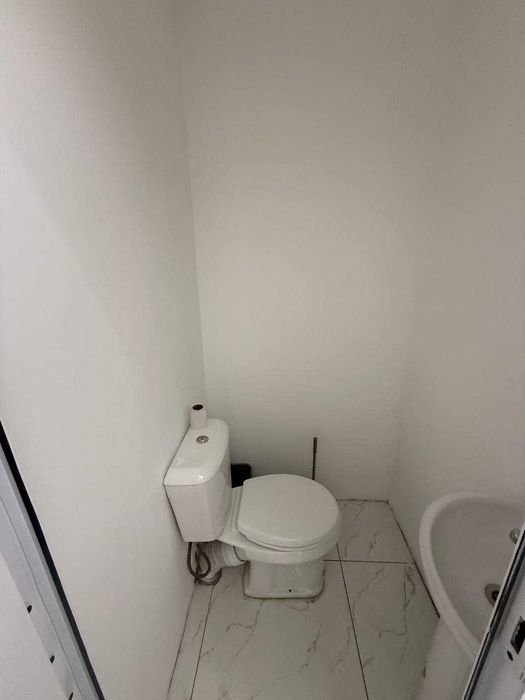 Arenda Nejiloy joy xar qanday biznes turlari uchun beriladi 55 kv.m