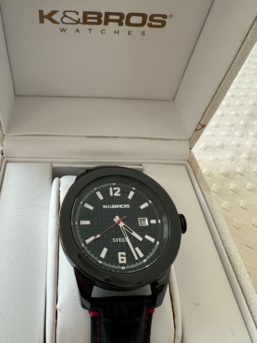Мъжки стилен часовник K&BROS