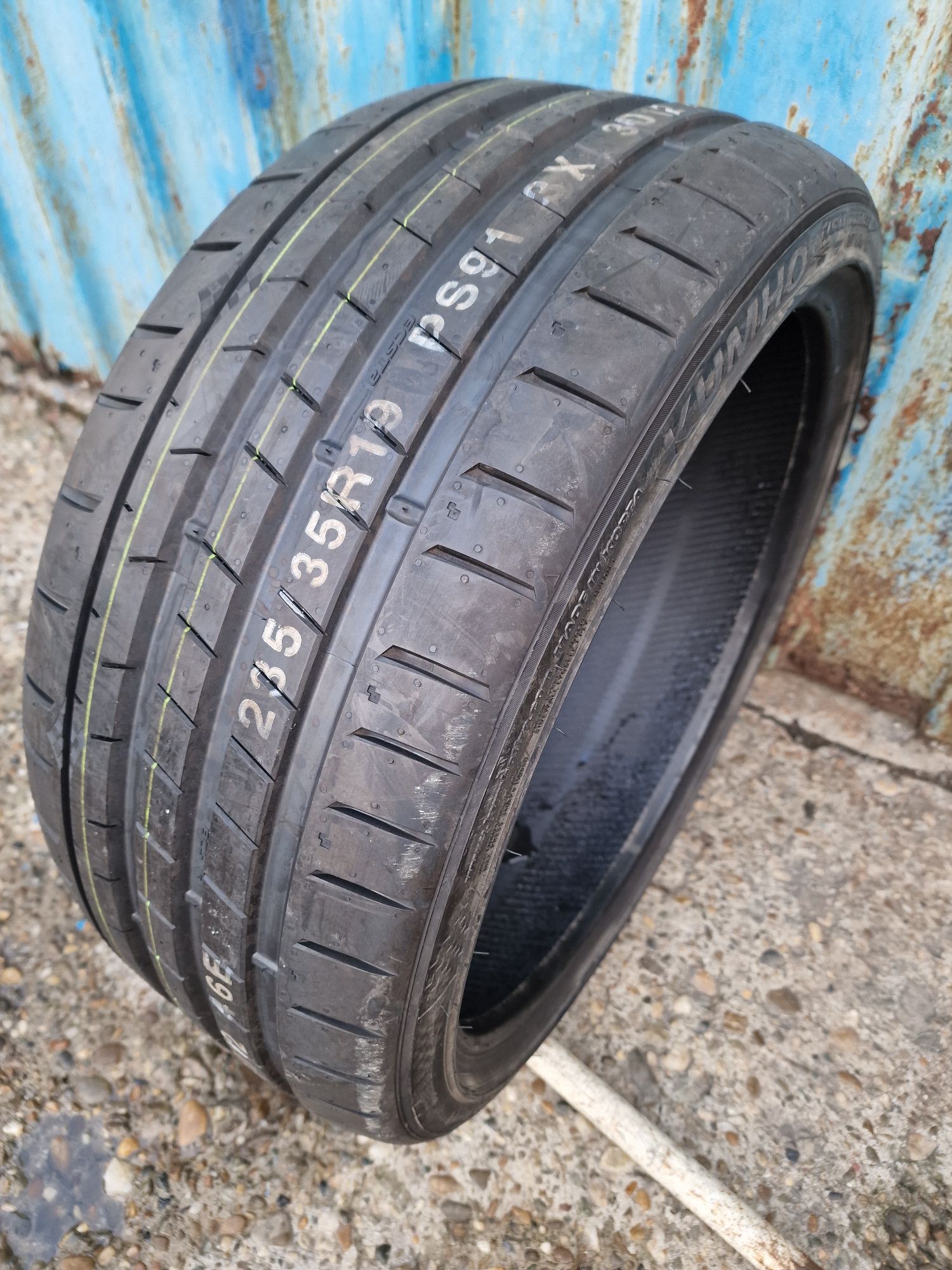 Anvelope Vară 235.35.19 Kumho O Bucată Rezervă Nouă