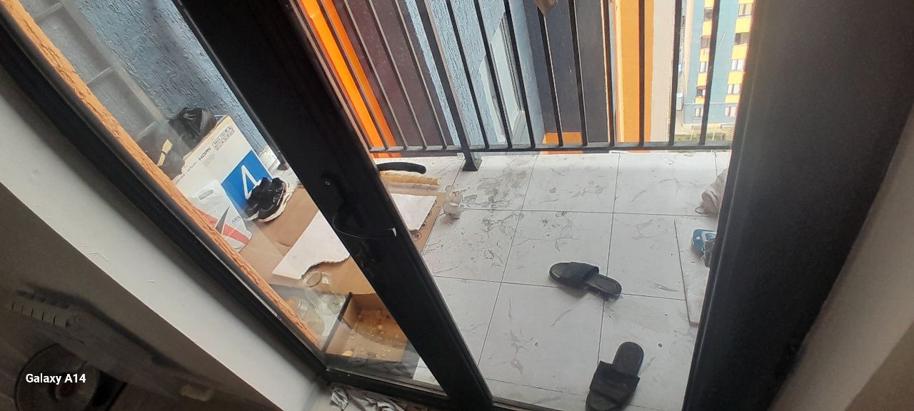 Sergeli yangi darxon2da kvartira bor 2honali bollarga