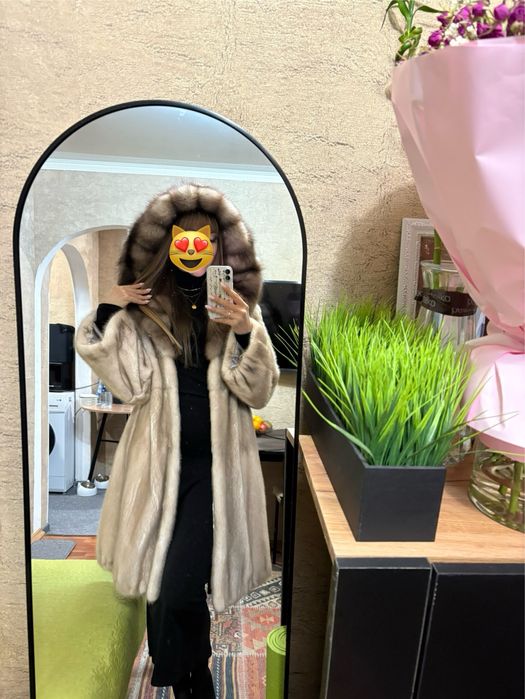 Норковая шуба женская