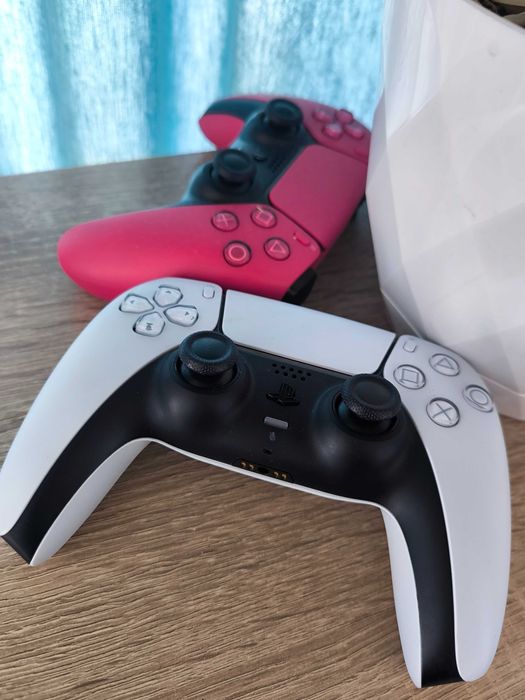 Playstation 5 + 2 джойстика и топ игри