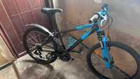 Bicicleta pentru copii BTWIN ROCKRIDER 500 24" -negru/albastru