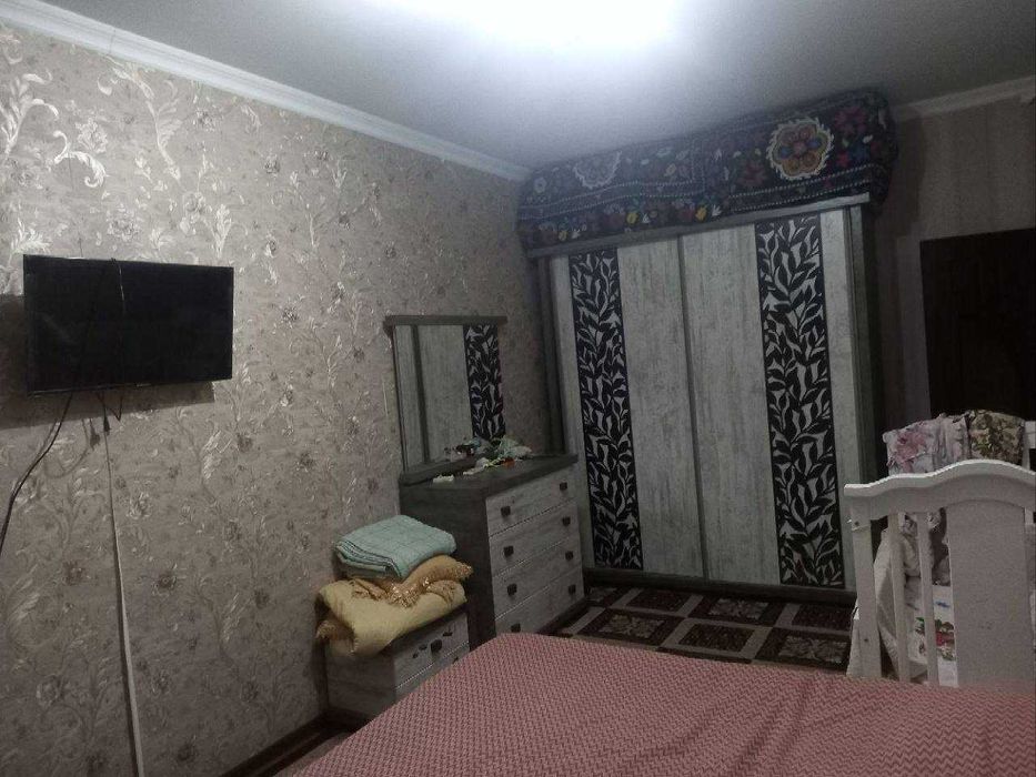 Себзор 3 хона 2-этаж квартира ШОШИЛИНЧ сотилади!