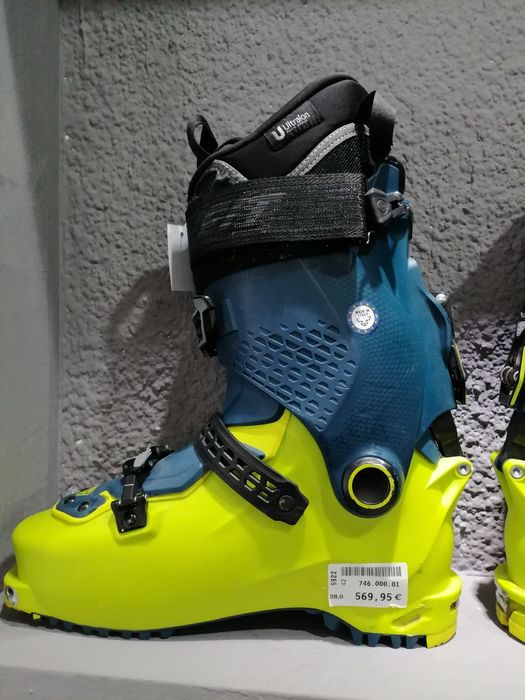 Clapari schiuri ski tura Dynafit Radical Pro Test marime 28