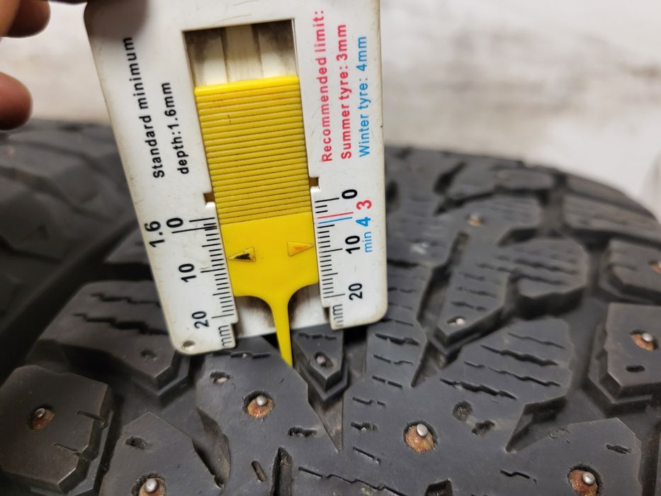 195/65/15 Goodyear / зимни гуми