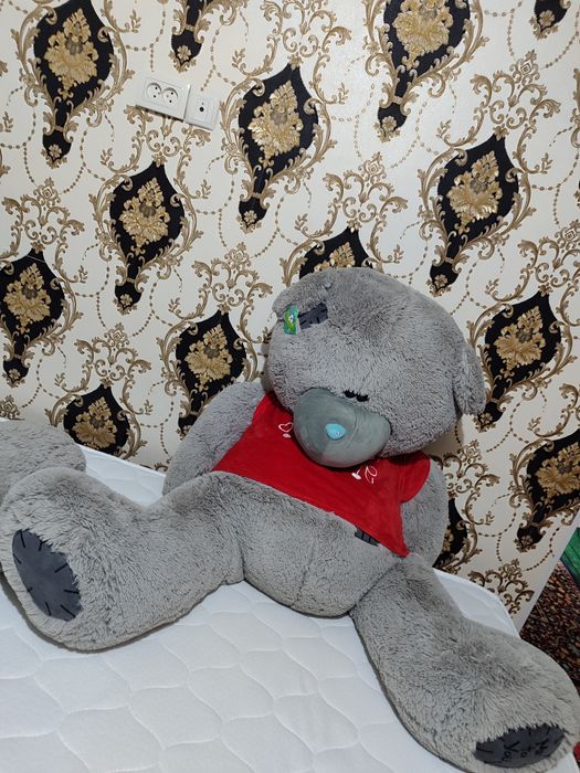 Продается 2 штуки Мишка Тедди рост 150 см.