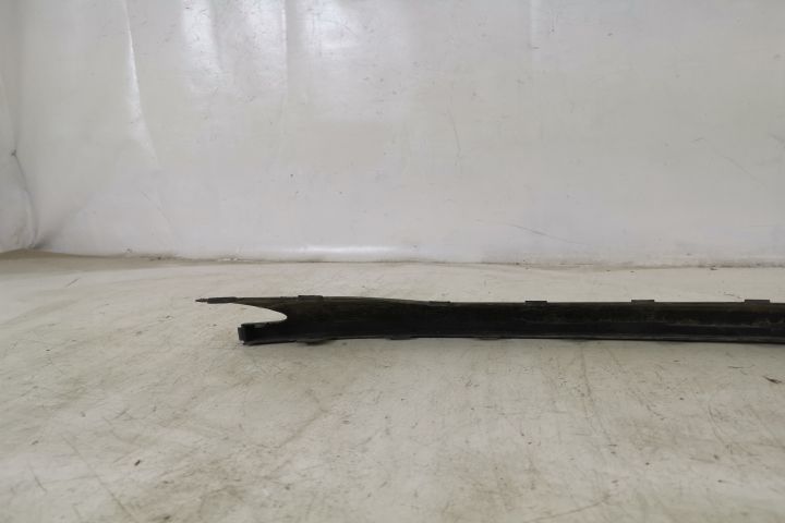 Орнамент Спойлер Предна Броня Оригинален В Добро Състояние Фолксваген