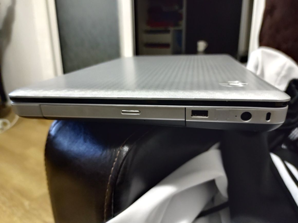 Laptop HP Procesor i3