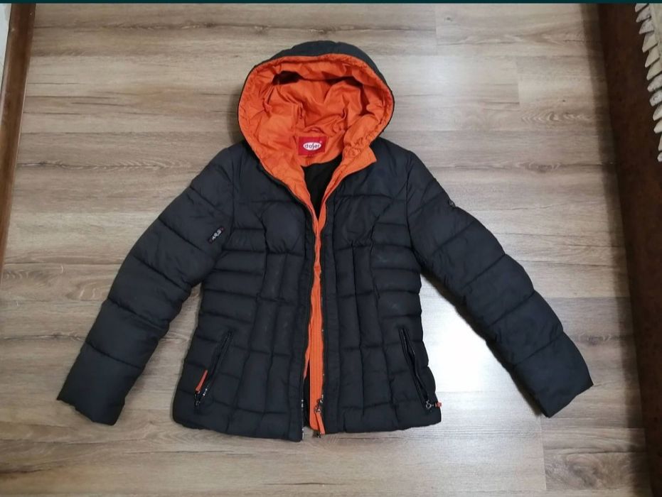 Зимняя фирменная куртка