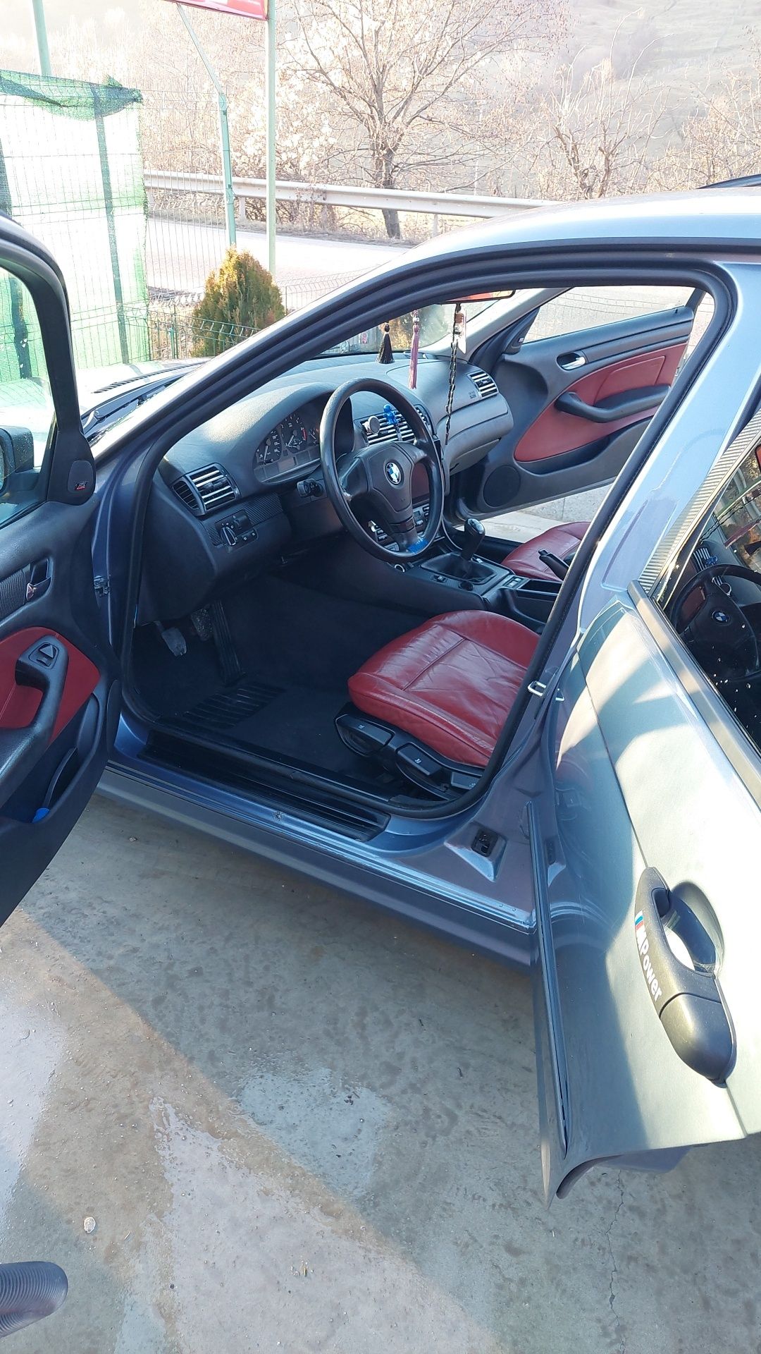 Vând E46 318i benzina