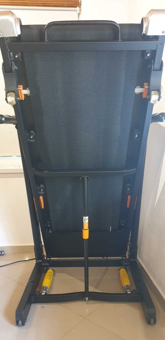 Bandă de alergat FitTronic D50 + 1/2 sticlă de ulei pentru ungere