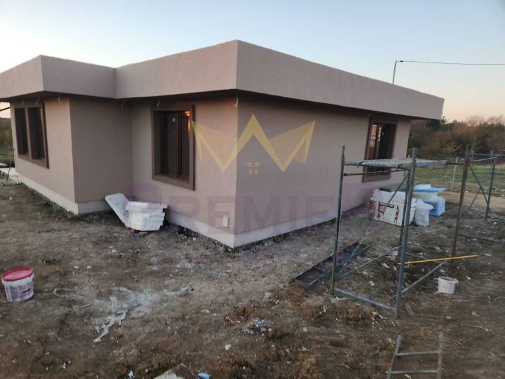 Продава се Къща в с. Горица, Област Варна - 130 кв.м за 1270 €/кв.м - Снимка #1