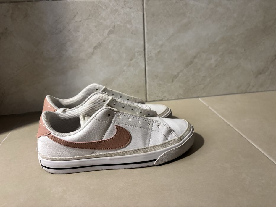 Adidasi nike 38 femei