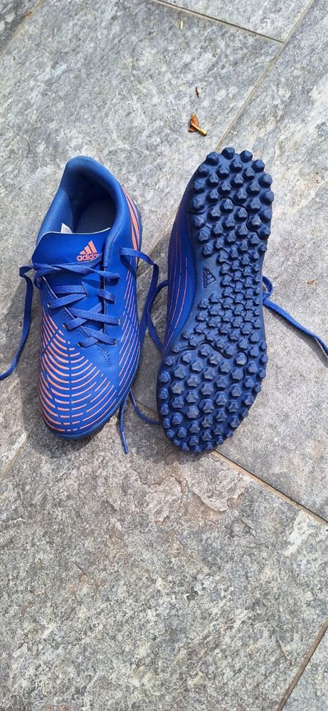 Pantofi de fotbal Adidas