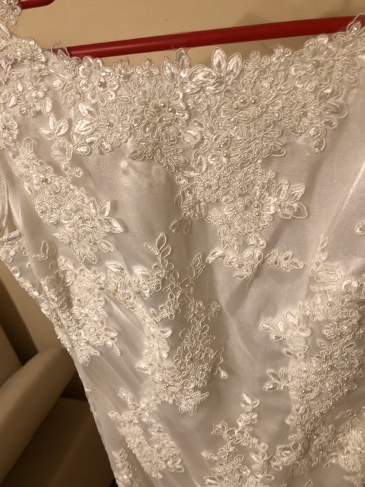 Rochie alba cu broderie