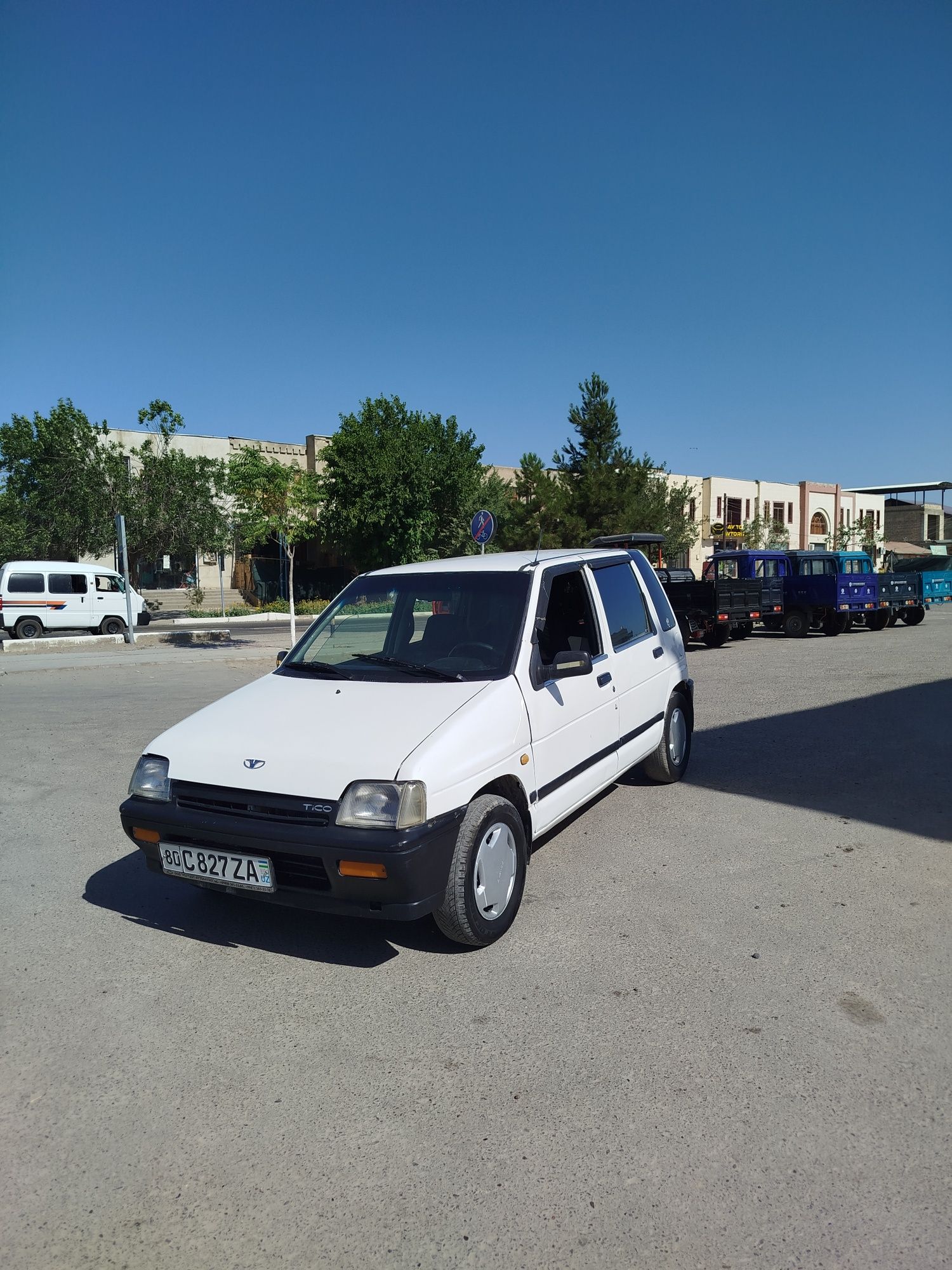 Тико сотилади срочный 2001 йили