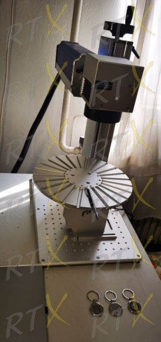 Gravator laser pe metal Fiber 30W