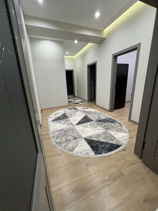 Срочно Продам 2\2\9 Яккасарайе не далеко от метро Ойбек.680*