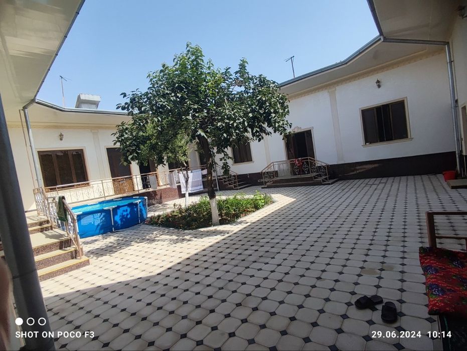 Ховли сотилади. Нархи тушди