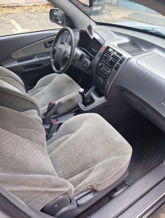 Vand Hyundai Tucson 2005 CITESTE ANUNT!