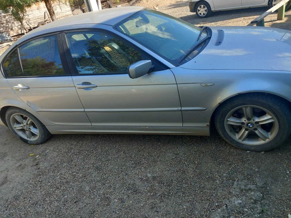 BMW 320 an 2001 în Cintei