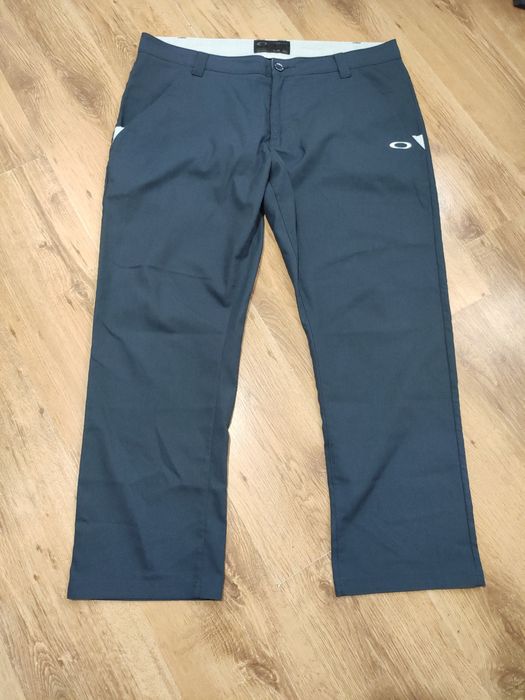 Pantaloni Oakley mărimea 40x32