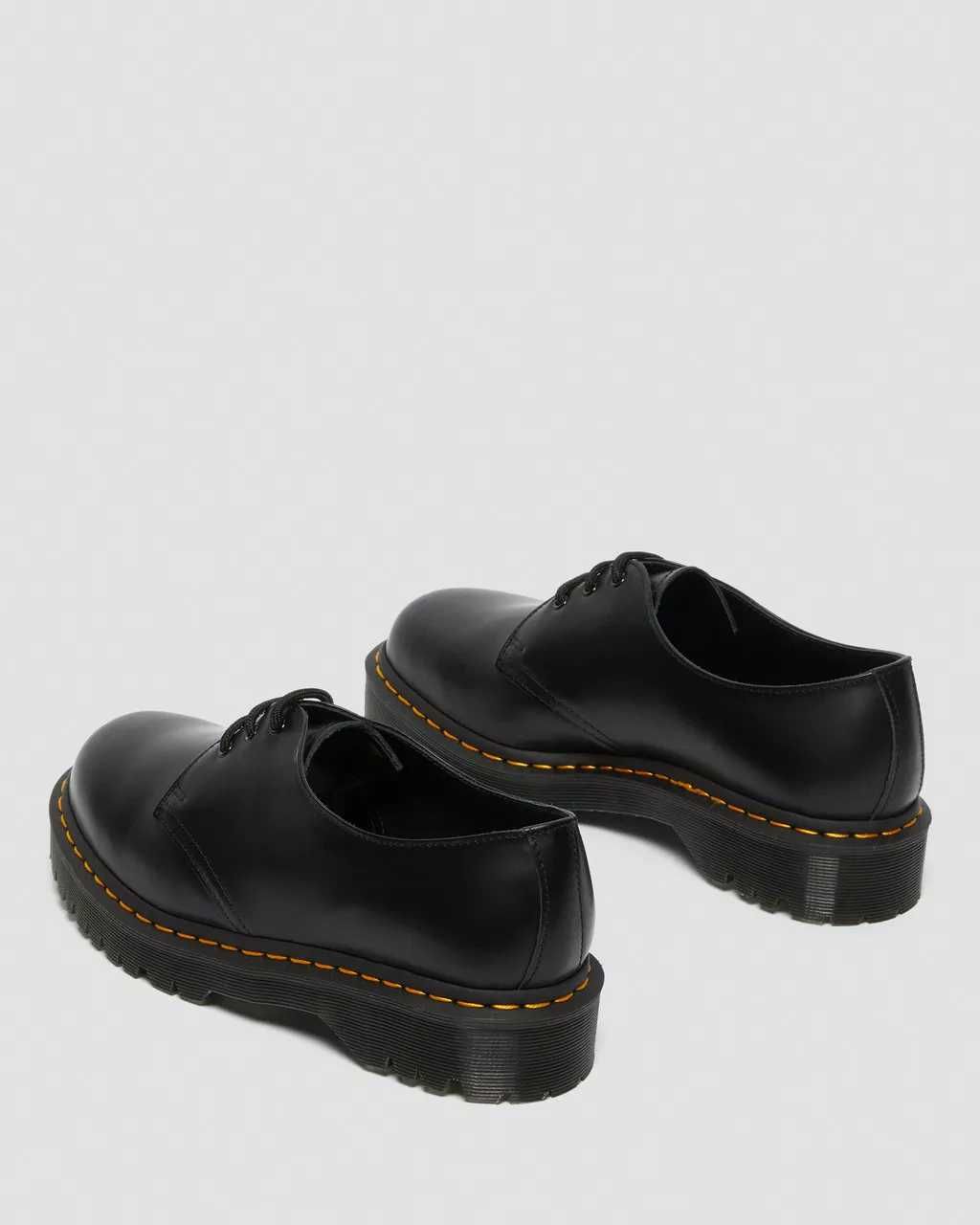 Нови обувки Dr. Martens 1461 Bex