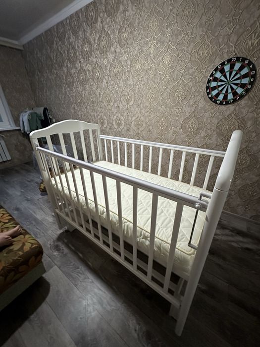 Продам детскую кроватку