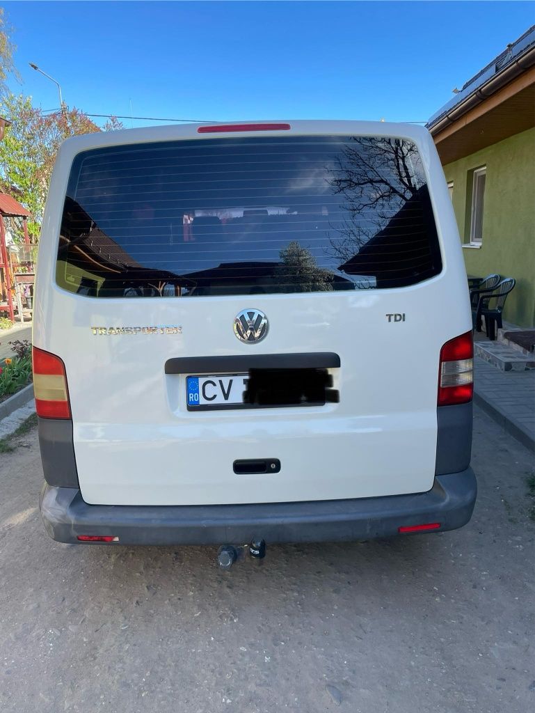 VW Transporter 8+1