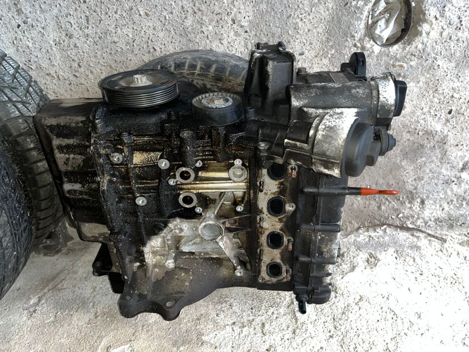 Motor complet VW (golf 5) BAG 1.6