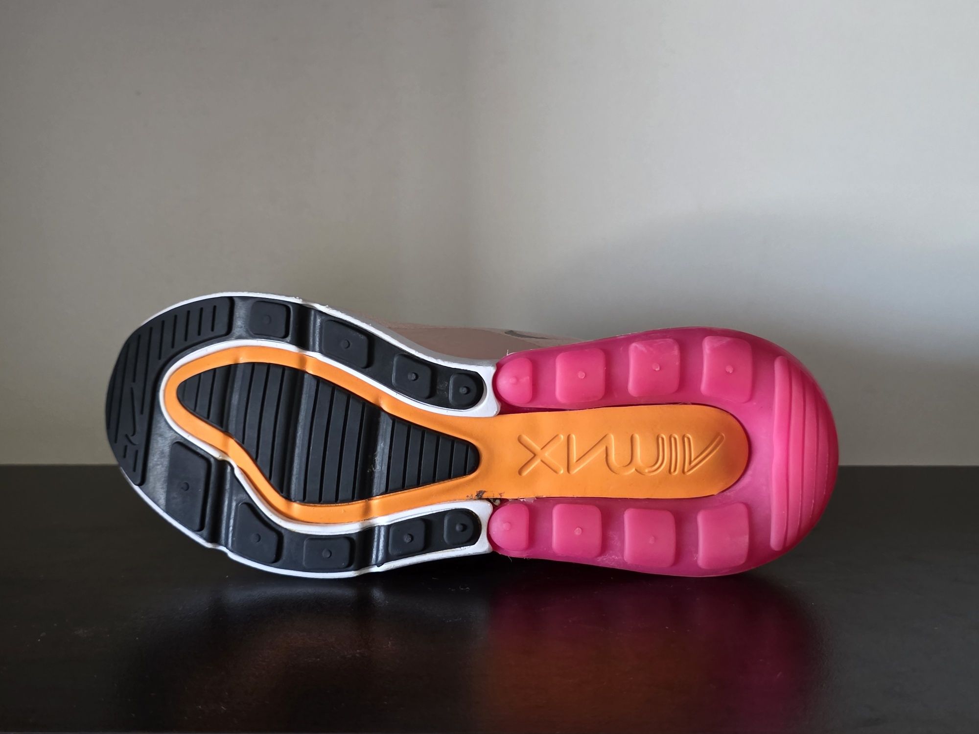 Nike Air Max 270/ 38номер 24см Стелка Като нови