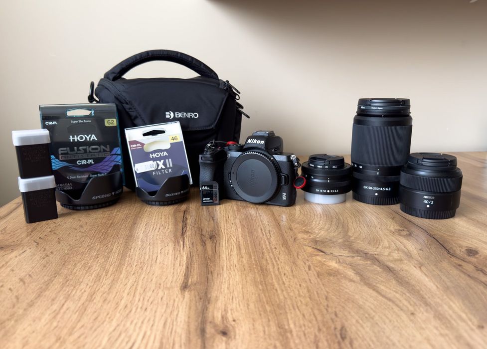 Nikon Z50 + 3 обектива + аксесоари