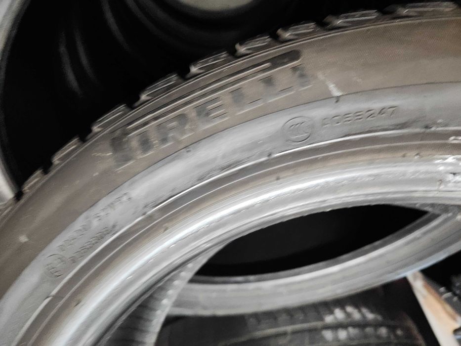 4бр. зимни гуми 225/50/18 Pirelli