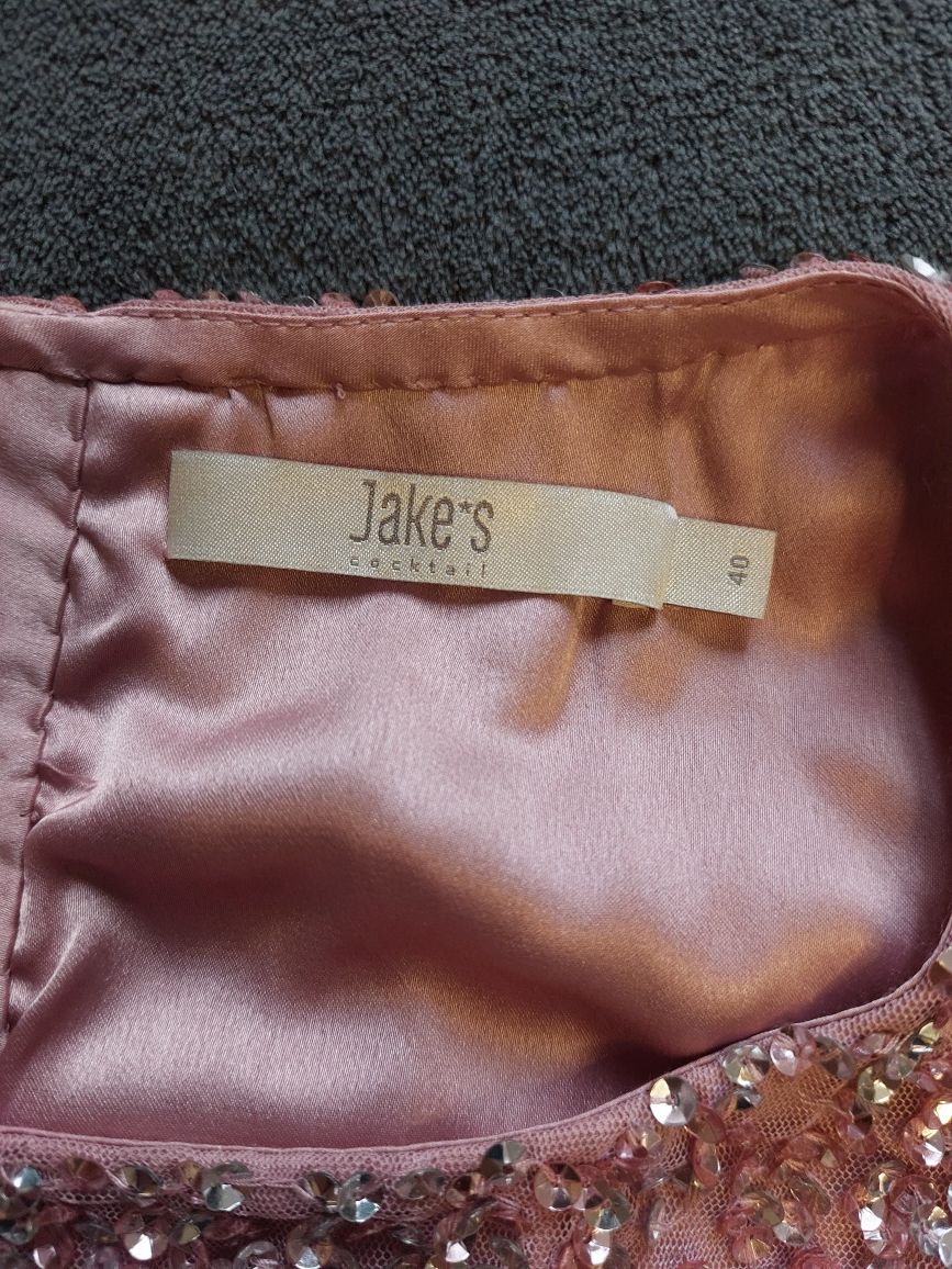 Розова рокля Jake's
