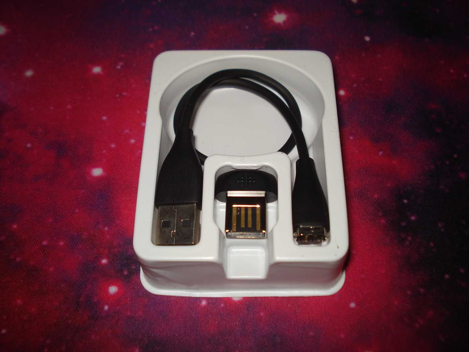 cablu incarcare + usb stick bratara fitbit charge