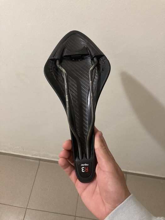 Седалка Fizik Arione R3 Regular